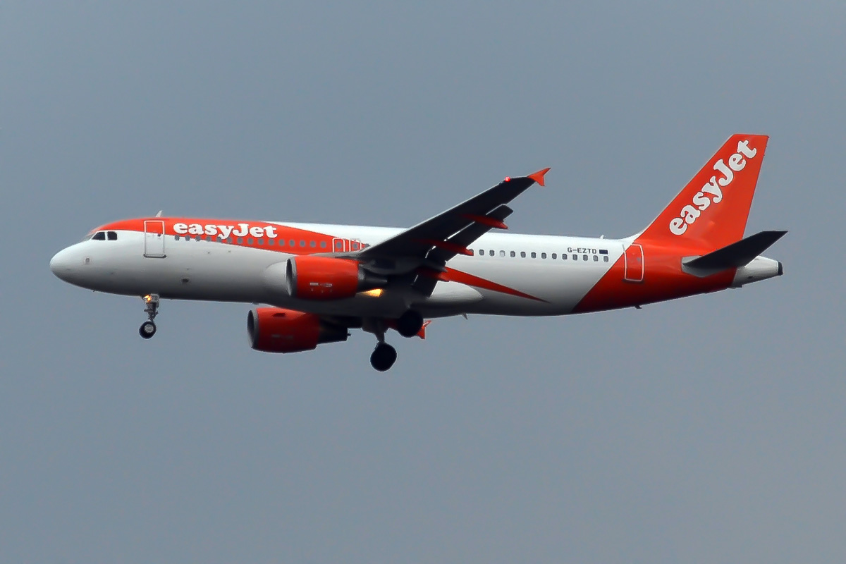 G-EZTD