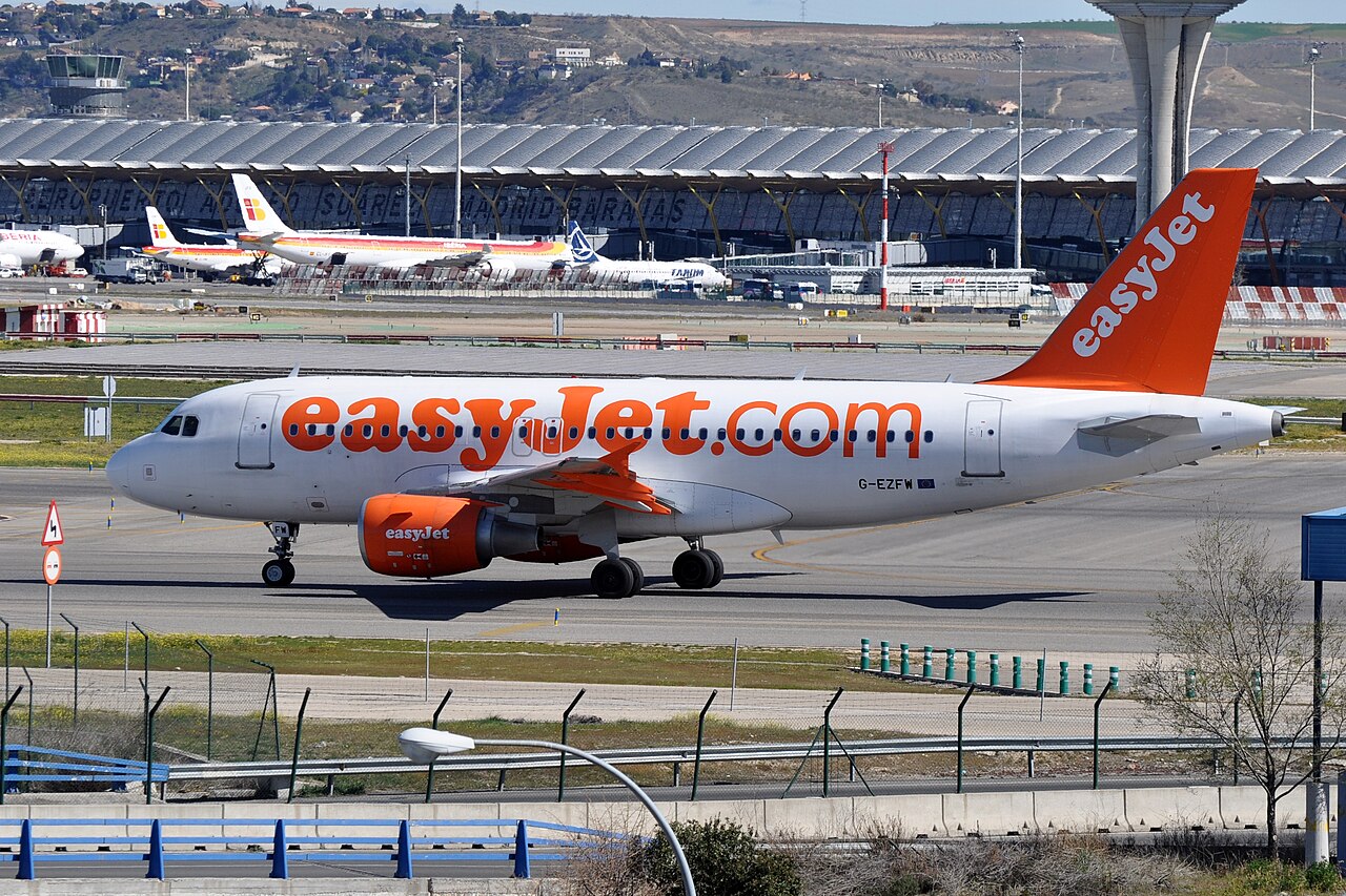 G-EZFW