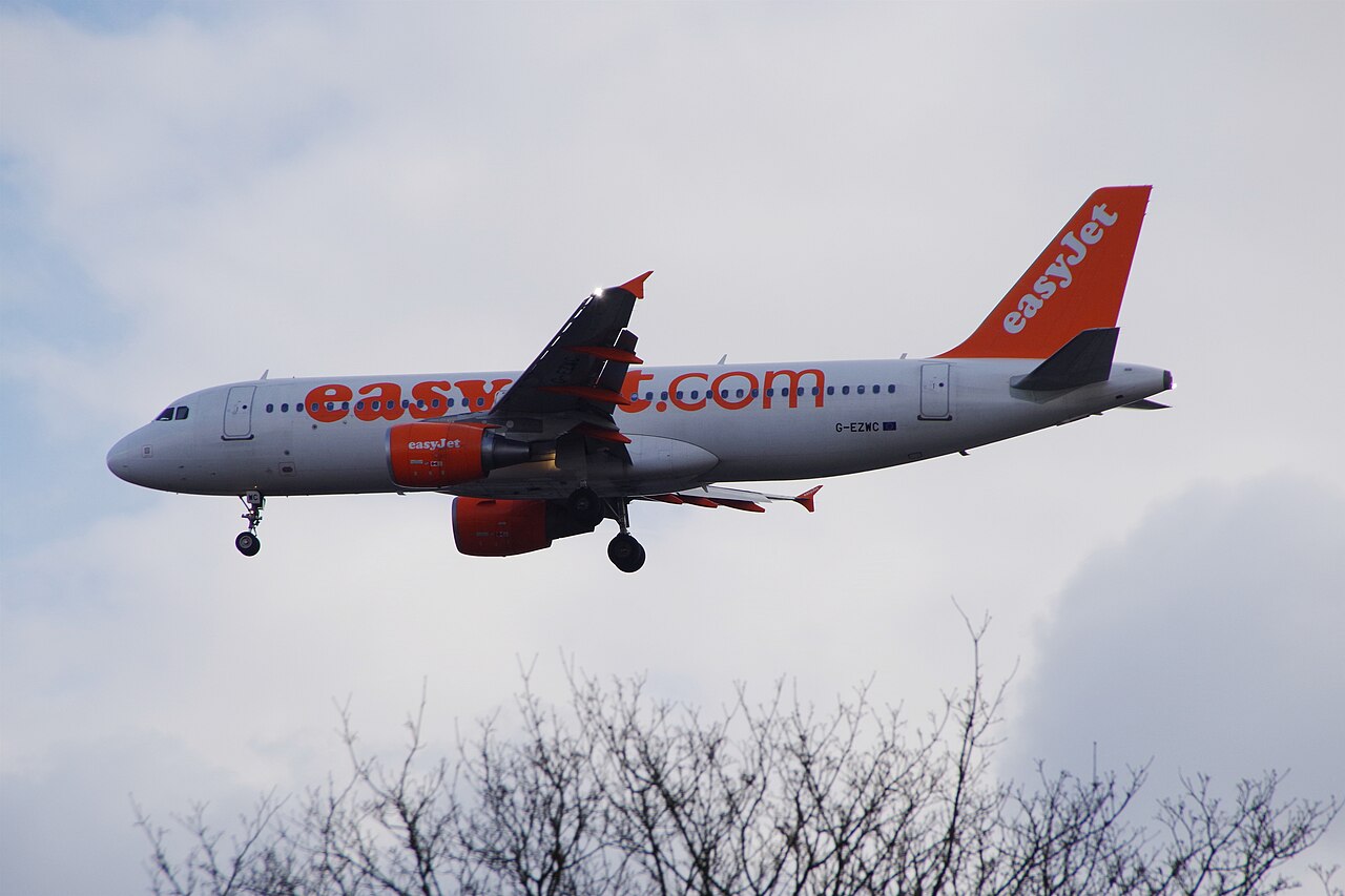 G-EZWC