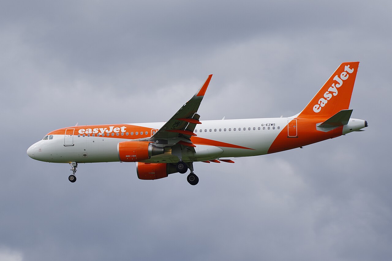G-EZWS