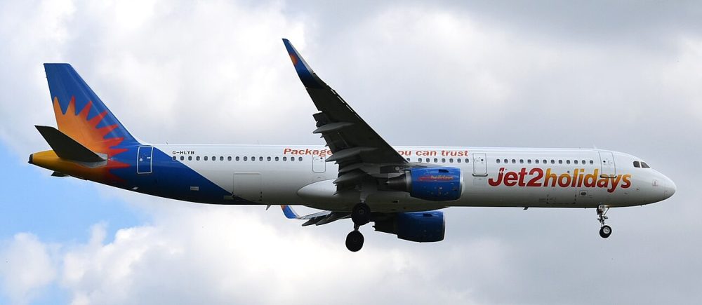 G-HLYB