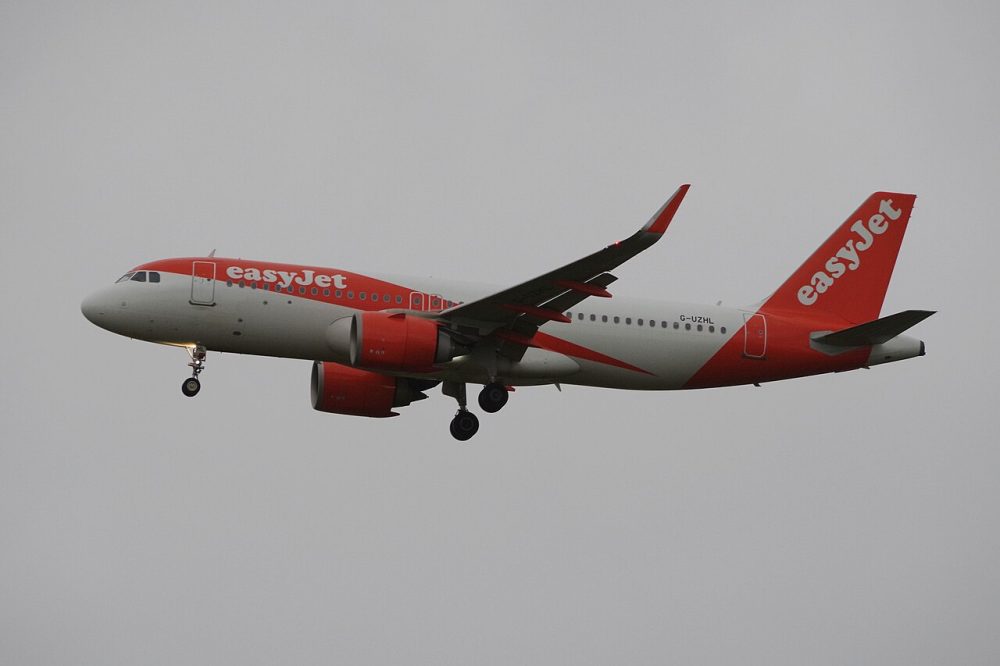 G-UZHL