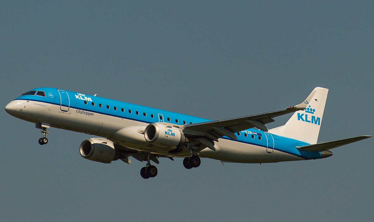 PH-EZR