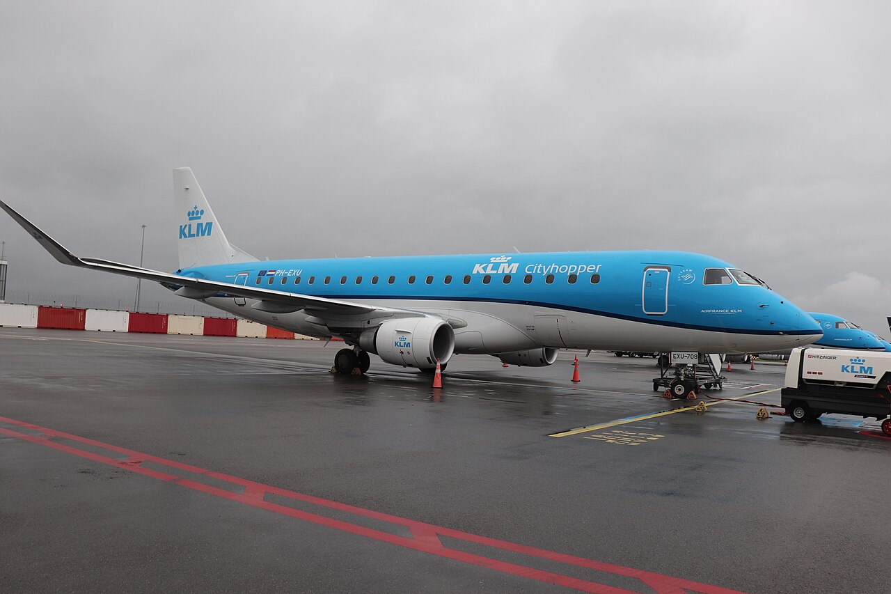 PH-EXU