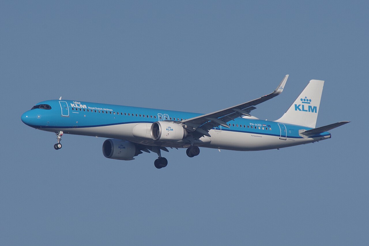 PH-AXD