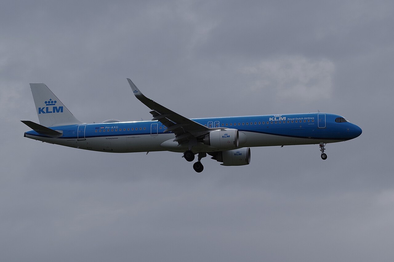 PH-AXG