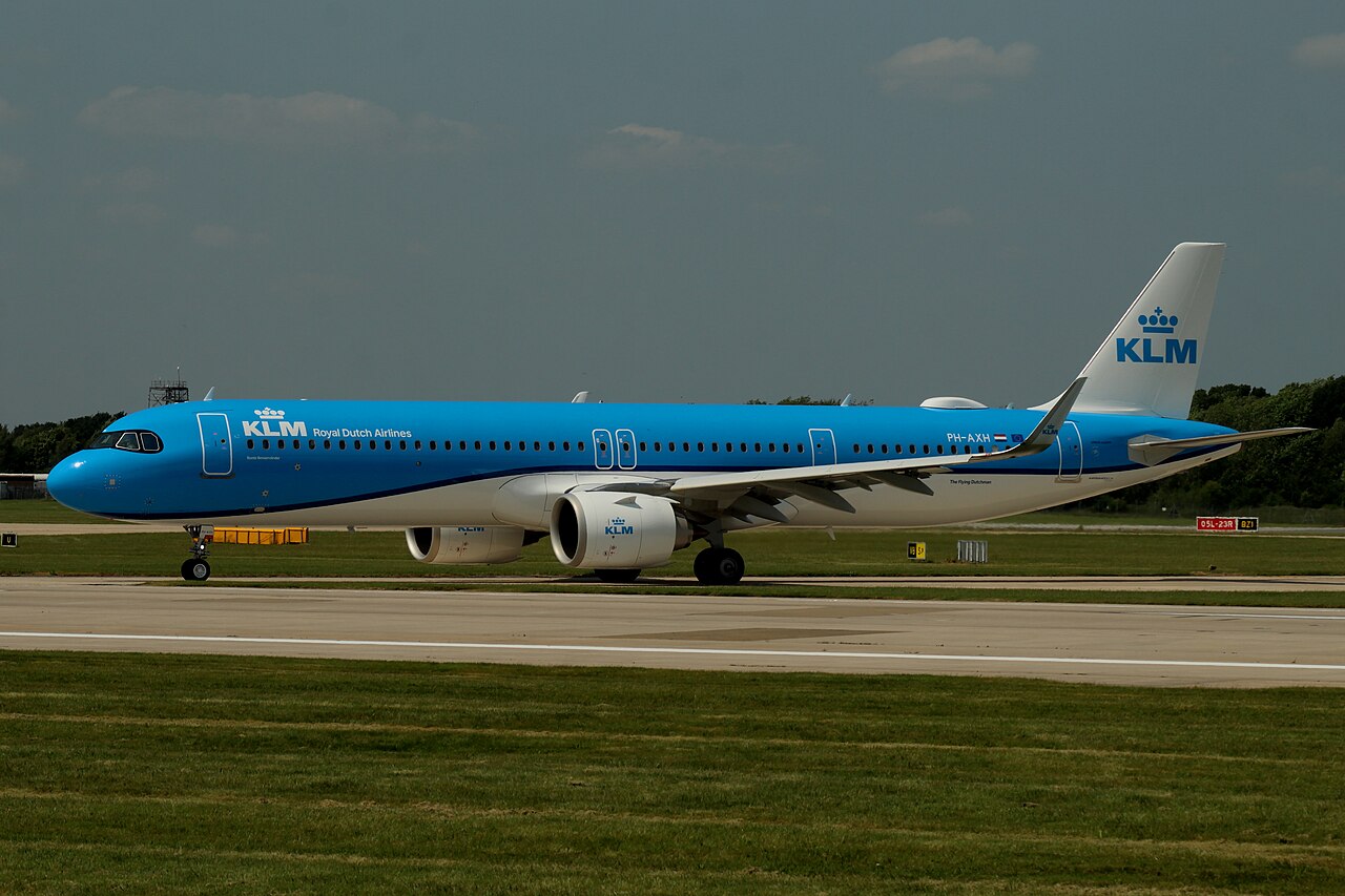 PH-AXH