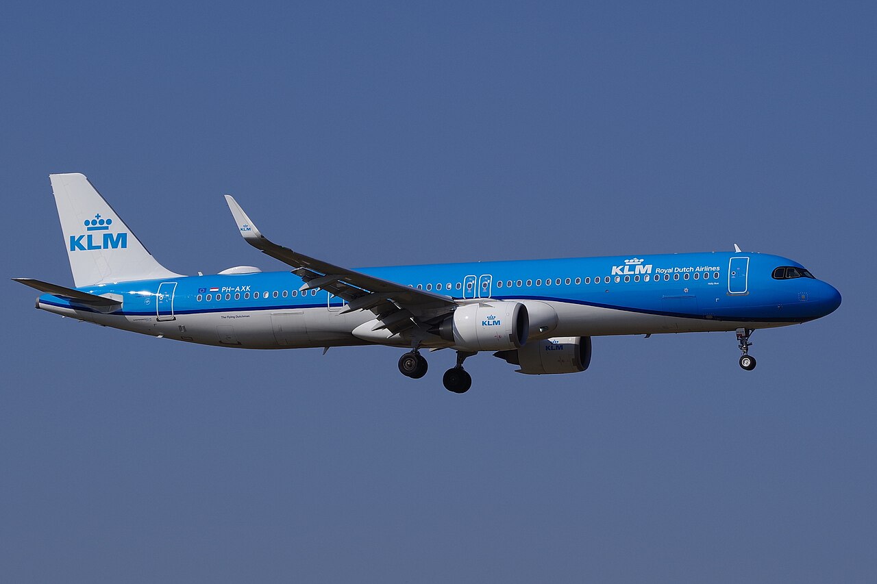 PH-AXK