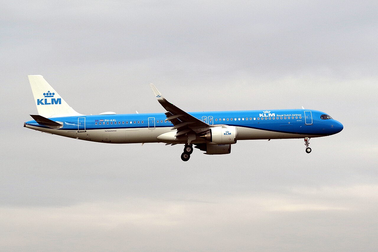 PH-AXL