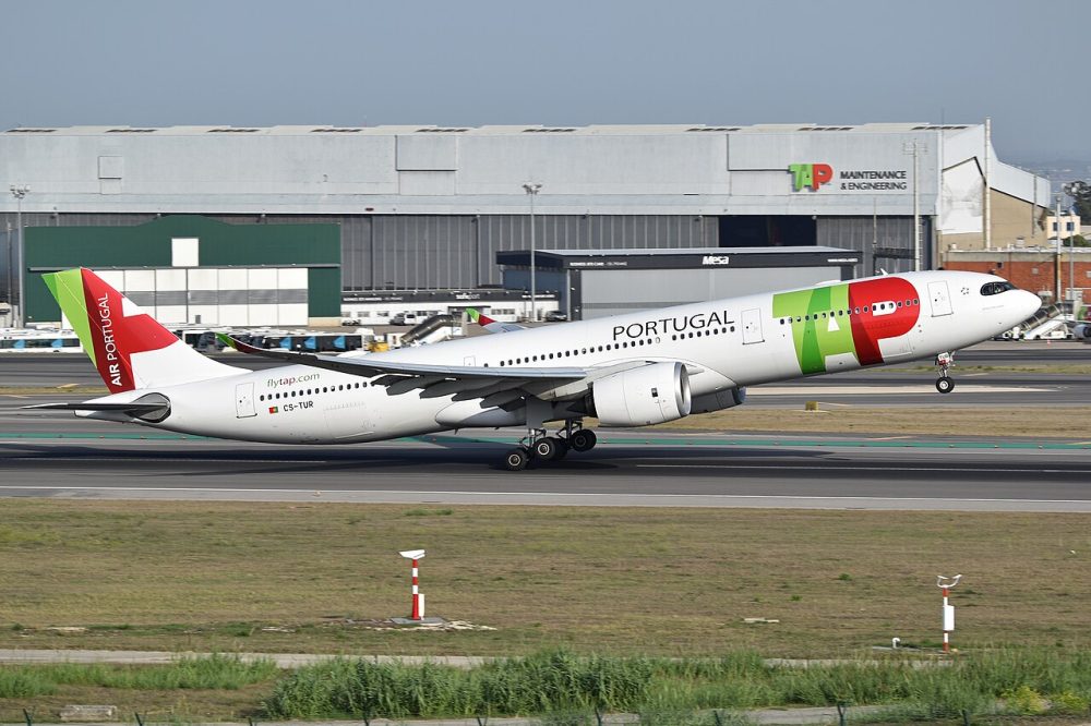 CS-TUR — A330