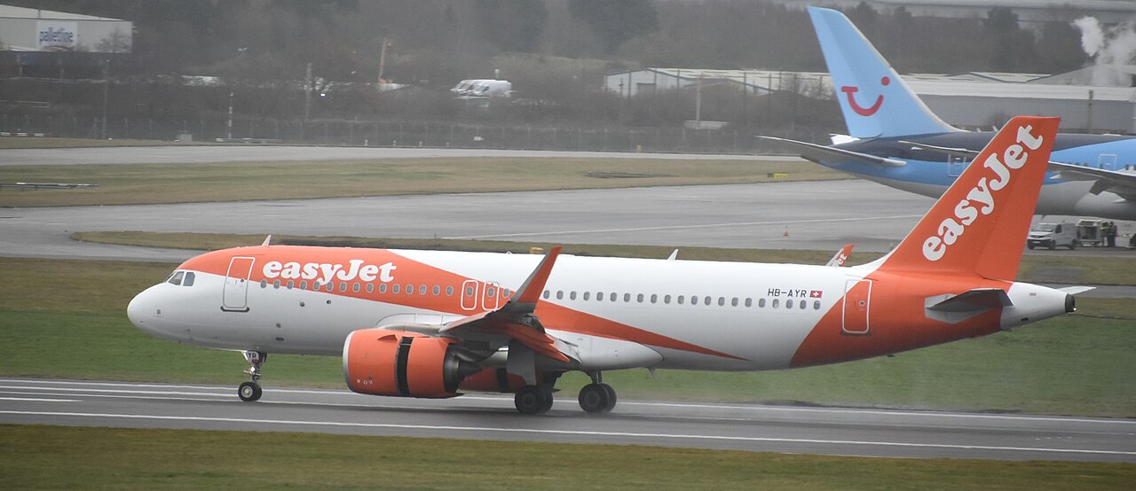 HB-AYR