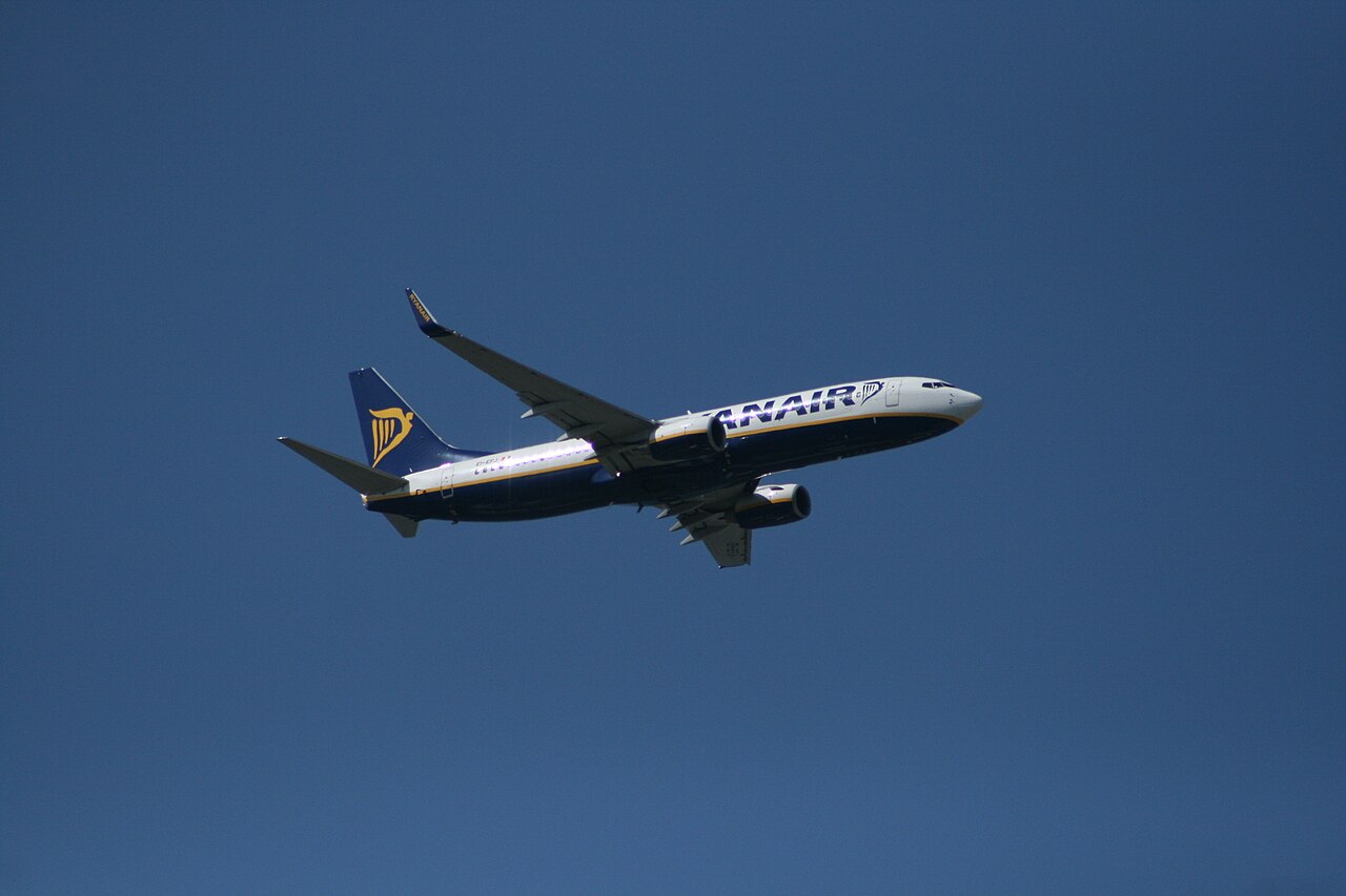 EI-EFJ
