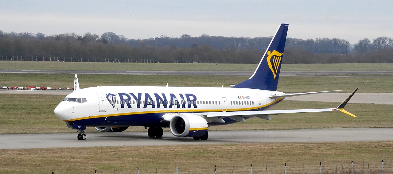 EI-HGN