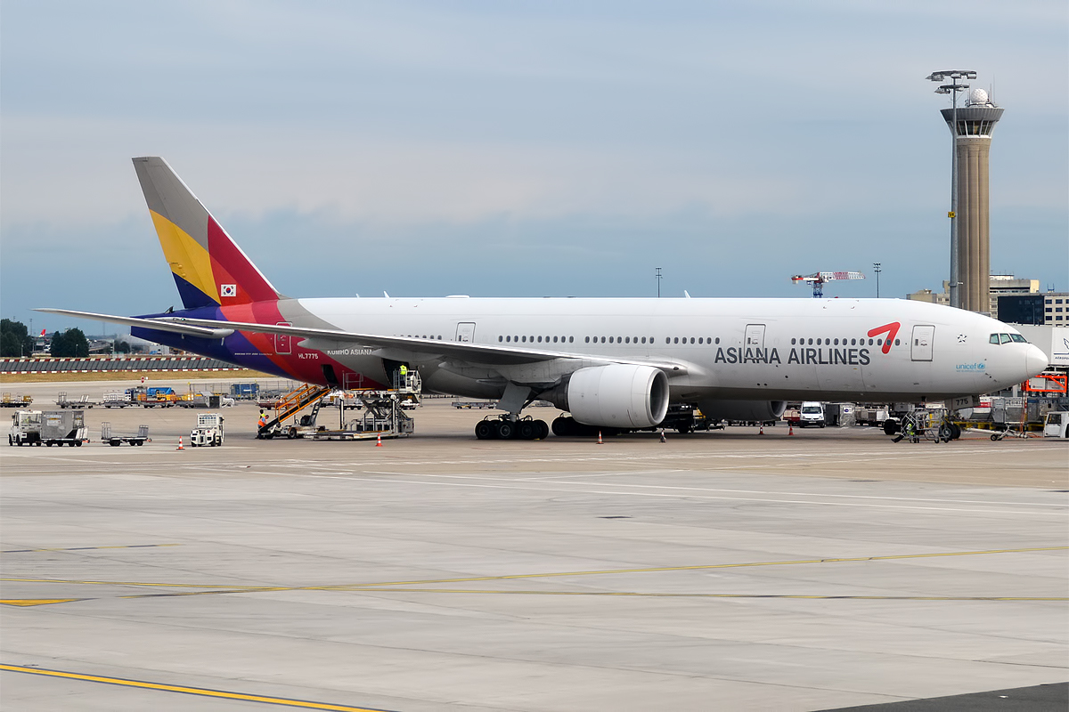 HL7775
