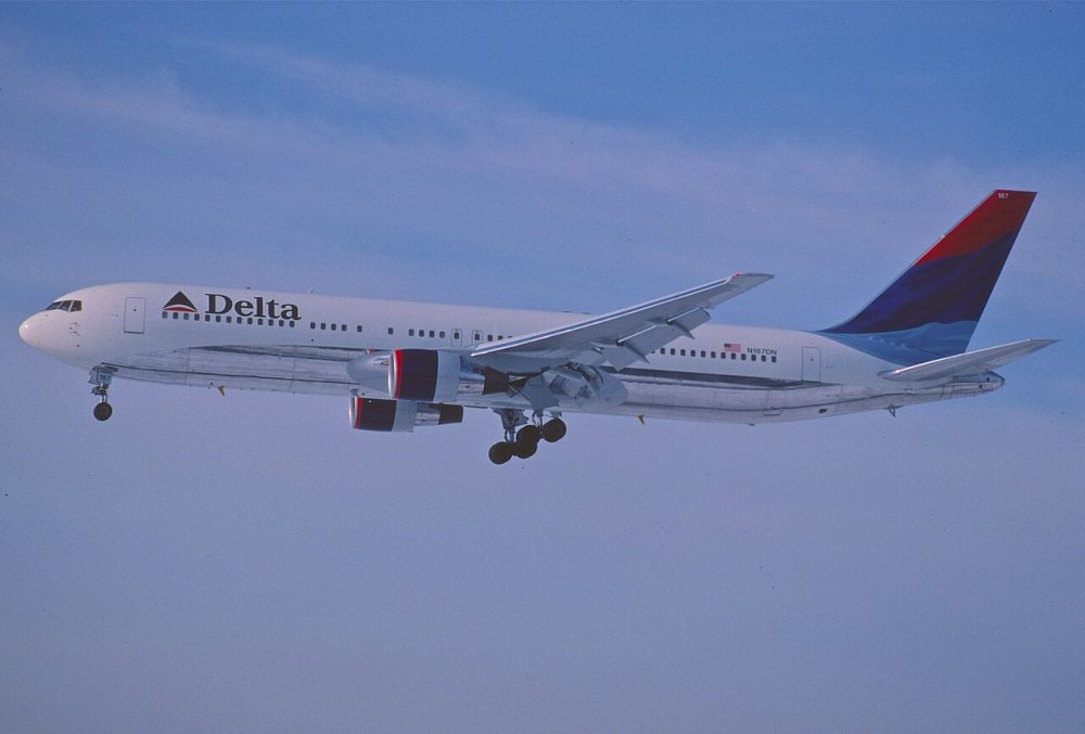 N187DN — B763